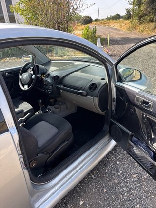 Volkswagen Beetle 2004