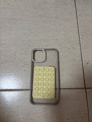 Funda iPhone 12 con soporte pop