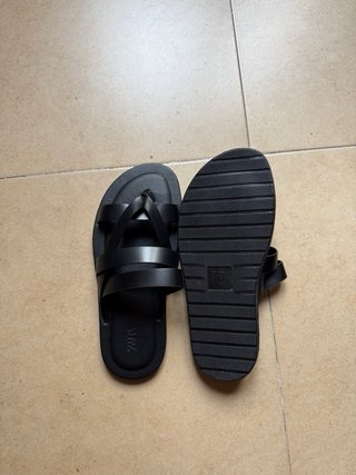 Sandalias ZARA hombre talla 40 negras