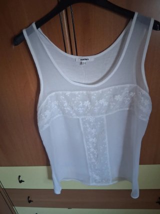 Set camicie rosse e bianche