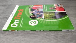 On Track 3 Teachers Resource Book (Spain)