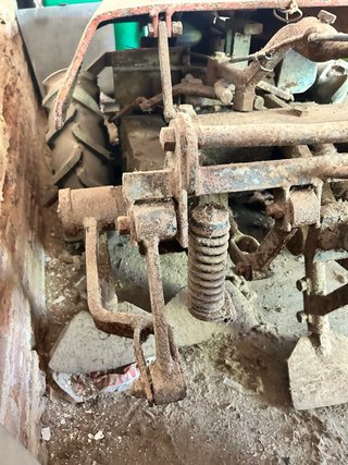 Motocultor antiguo clásico