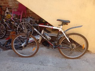 Bicicleta Rockrider es de aluminio...trato en mano