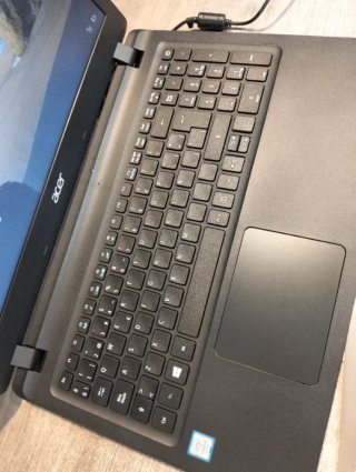 Portátil Acer EXTENSA 15 2540-50EN