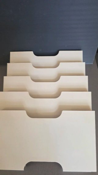 Revistero de metal blanco