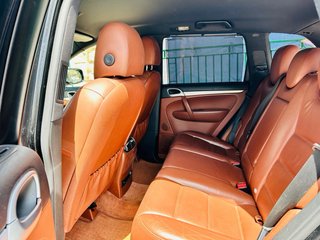 Porsche Cayenne 3.6 V6 Tiptronic 290 CV – Cuero –