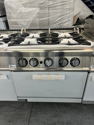 Cocina 4 fuegos con horno Luxury