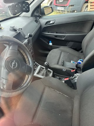 Opel Astra 2004
