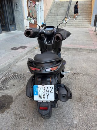 Yamaha NMAX 125 2025 - 8600km