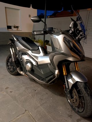 Honda X-ADV Plata/Negra