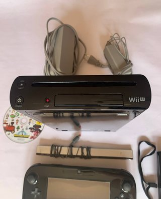 Nintendo Wii U Nera 32GB + Gioco