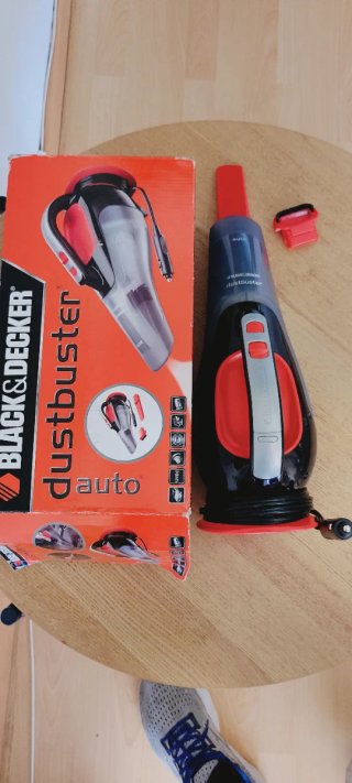 Aspiradora Black+Decker Dustbuster Coche