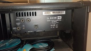 Cabezal Line6 Spider IV 150W + Pantalla Harley