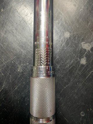 Llave Dinamométrica 1/2” 28-210Nm