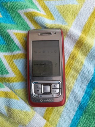 Teléfono Móvil Nokia E65 Rojo/Plata