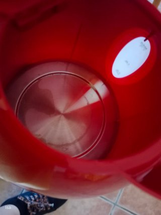 Hervidor de agua rojo 1.7L