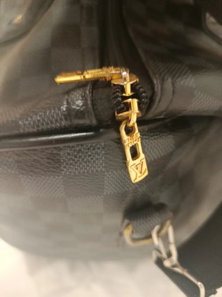 Bolso de viaje Louis Vuitton gris