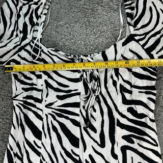 Vestido midi estampado cebra Stradivarius Talla L