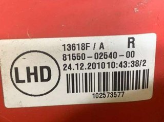 61350 piloto trasero 8155002540 toyota auris (e15)
