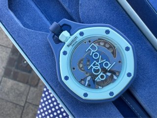 Reloj Swatch x Audemars Piguet Royal Pop Lan Ba
