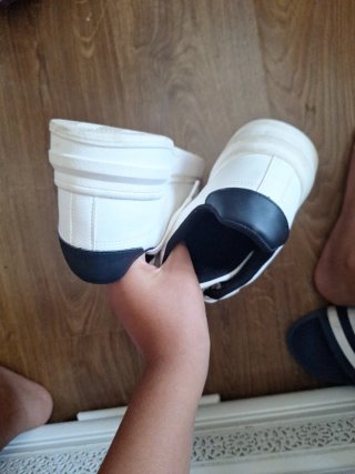 Zapatillas blancas de moda