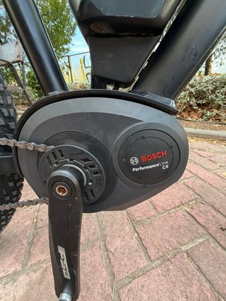 Bicicleta eléctrica montaña