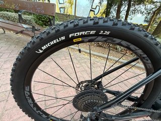 Bicicleta eléctrica montaña