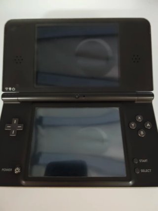 Nintendo DSi XL Nera + 2 Giochi