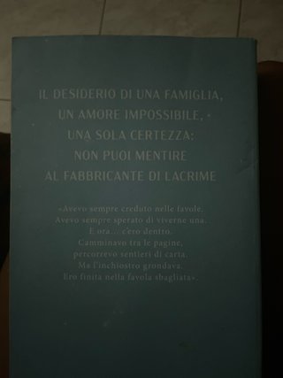 il libro fabbricante di lacrime