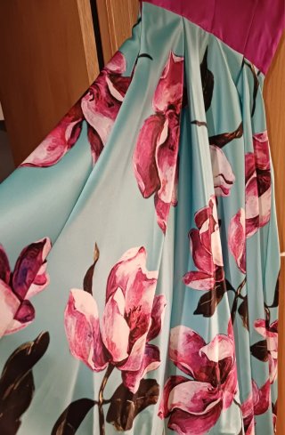 Vestido fiesta floral como nuevo