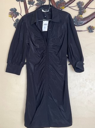 Vestido negro Mango