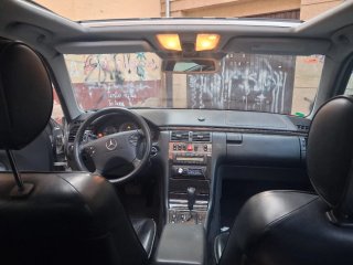 Mercedes-Benz e 320  2001