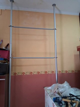 Barras de almacenaje Ikea metal. Tengo  tres más