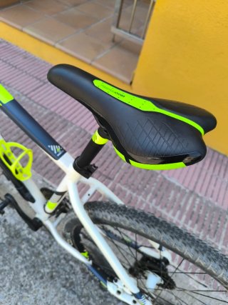 Bicicleta Montaña Btwin Rockrider 27.5