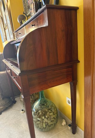 Escritorio buró madera con marquetería y piel