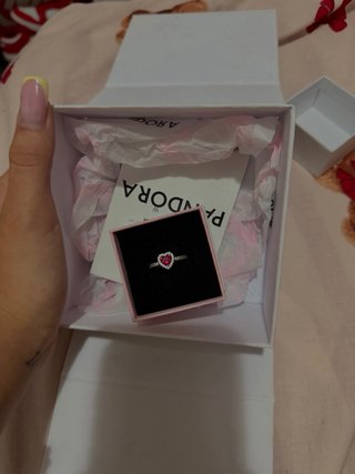Anillo Pandora Plata y Rojo