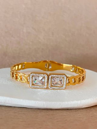 Pulsera dorada con circonitas