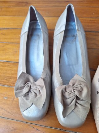 Zapatos tacón y Pitillos Mima Pies beige