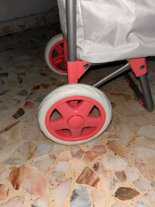 Plancha y mesa de planchar + carrito