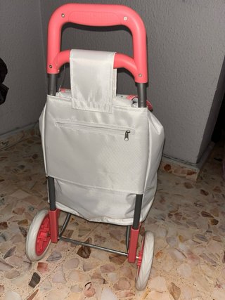 Plancha y mesa de planchar + carrito