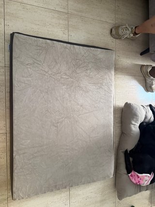 Cama para perro en buen estado