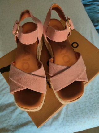 Sandalias Chika 10 Piel Rosa. Talla 38