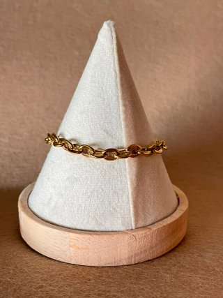 Pulsera dorada con corazón y circonitas