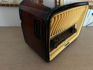 Radio antigua TELEFUNKEN