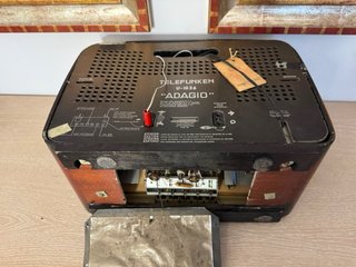 Radio antigua TELEFUNKEN