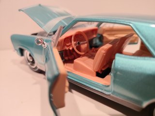 Maisto Buick Riviera 1965 Blu 1:26