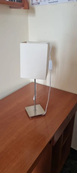 Escritorio madera con cajón y silla