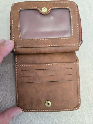 Cartera de piel NEW SAC marrón