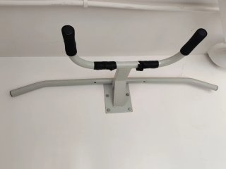 Barra de dominadas pared