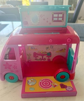 Casa de muñecas tipo furgoneta Polly Pocket